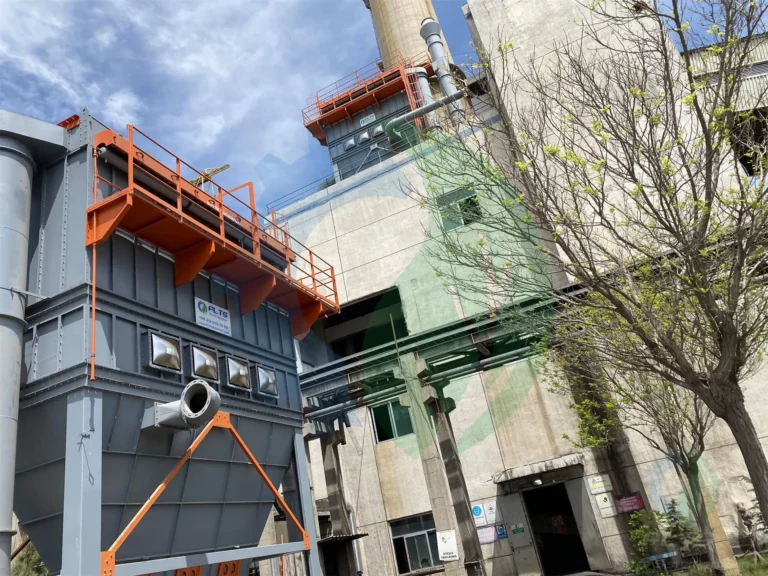 Fabrika sahasında kurulu jet pulse torbalı filtre sistemi